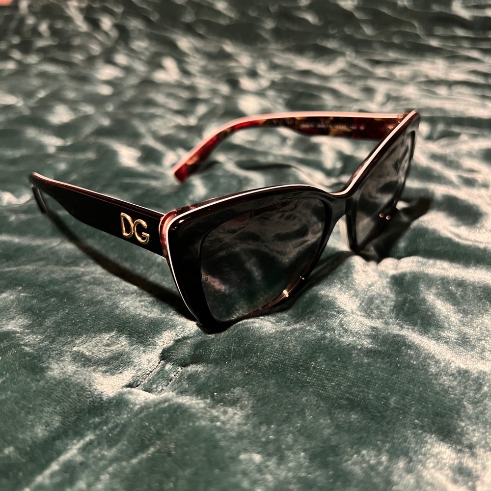 Dolce & Gabbana DG 4216 2789/T3